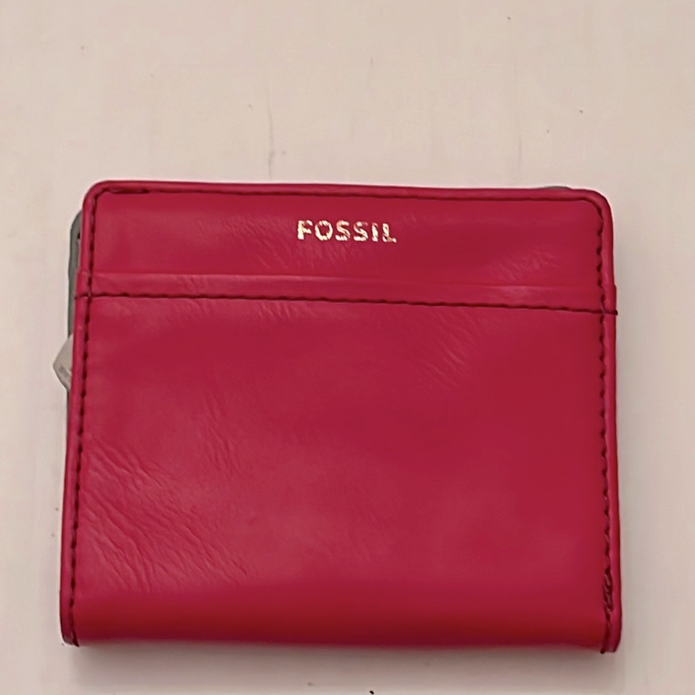 Fossil Leather Tessa Red Bifold Wallet
